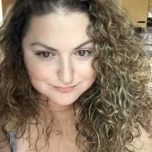 Meet your Posher, Alicia